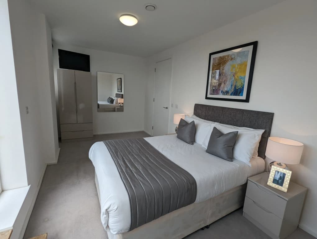 Millharbour Apartments By Charles Hope - photo 3