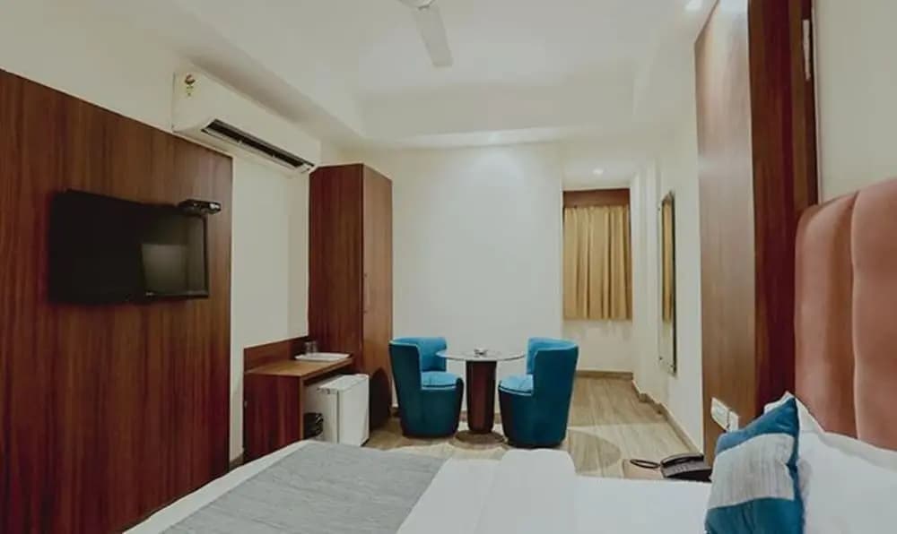 Fabhotel The Kailash Dev - photo 7