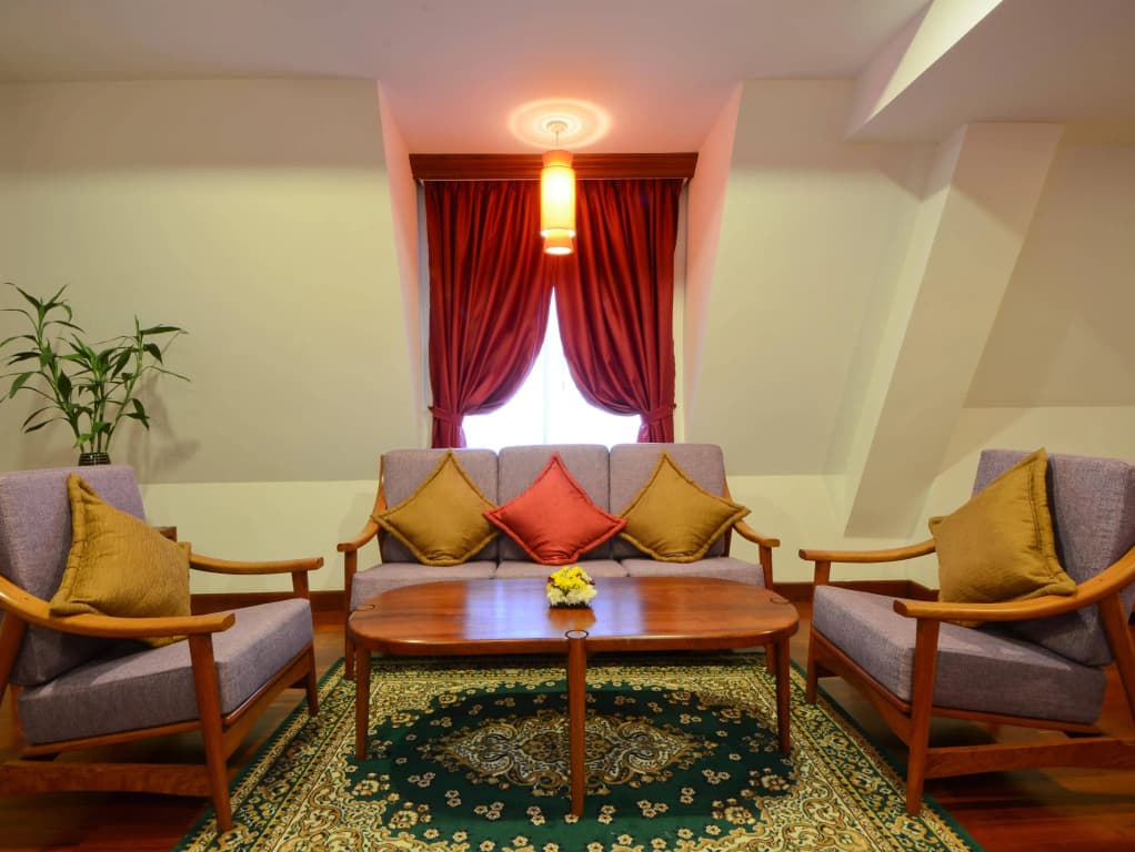 Royal Crown Hotel & Spa - photo 12