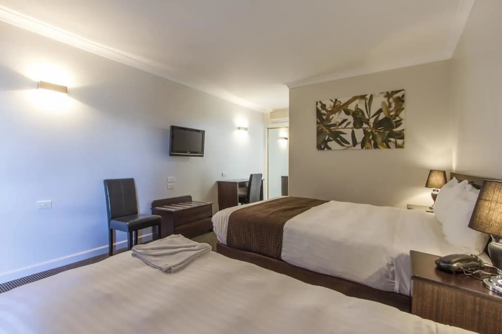 Sunshine Motor Inn - photo 29