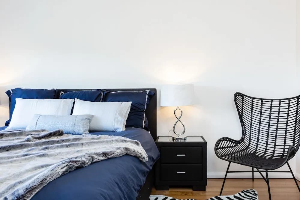 Lighthouse Cozy 2BDR with CITY VIEWS - photo 1
