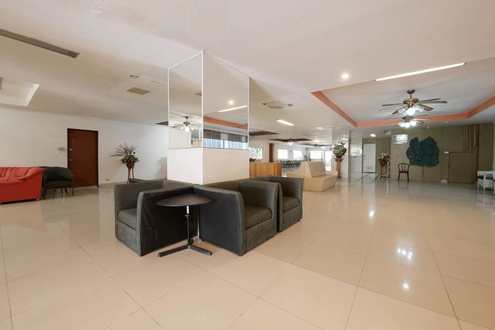 Inter Place by OYO Rooms - photo 11