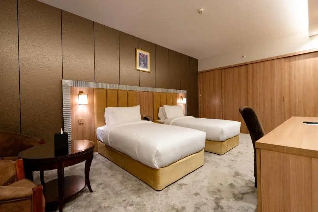 Luxe Grand Hotel Apartments - photo 38
