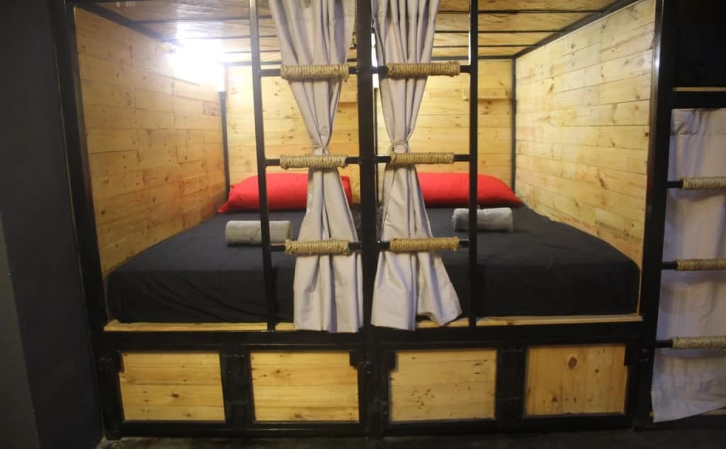 THE BUNK BACKPACKERS HOSTEL by fleur - photo 4