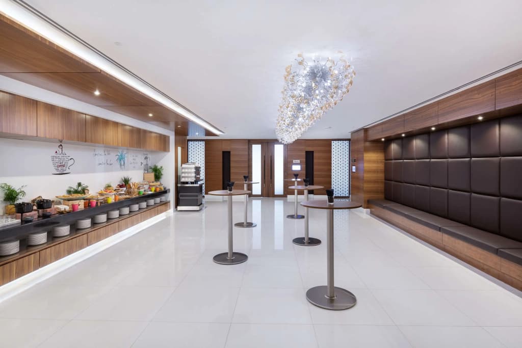 Radisson Blu Hotel, Dubai Waterfront - photo 18
