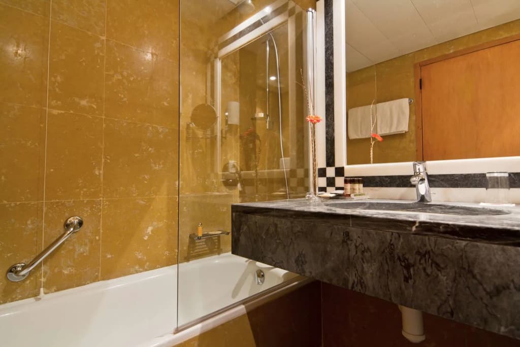EVOLUTION Valbom Hotel - photo 8