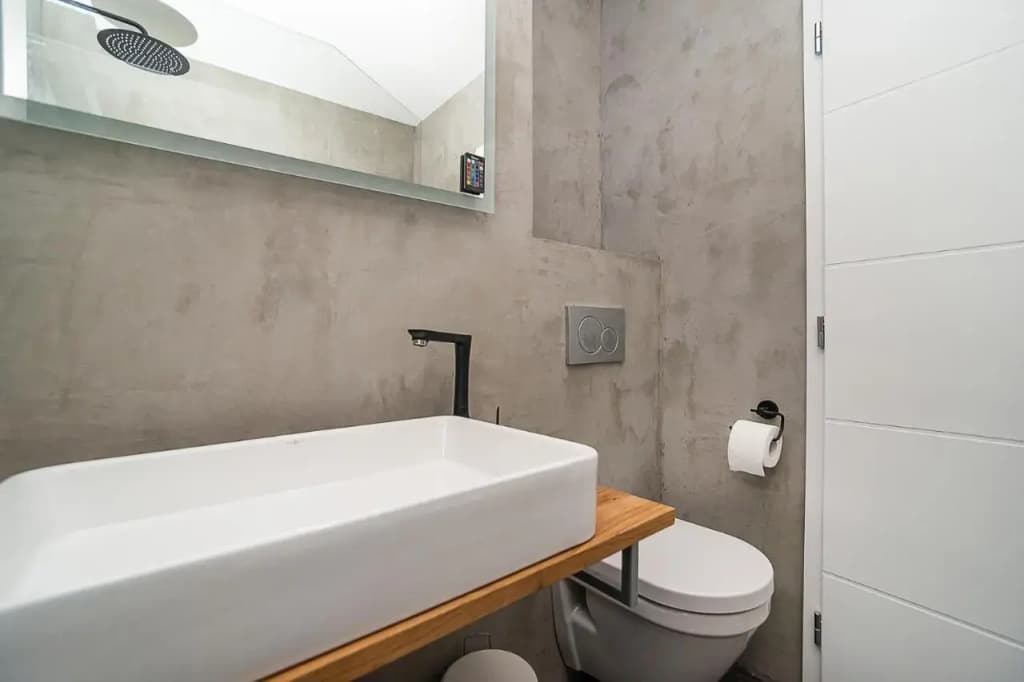 Big 4-bedroom flat, terrace with great Vítkov view - photo 9