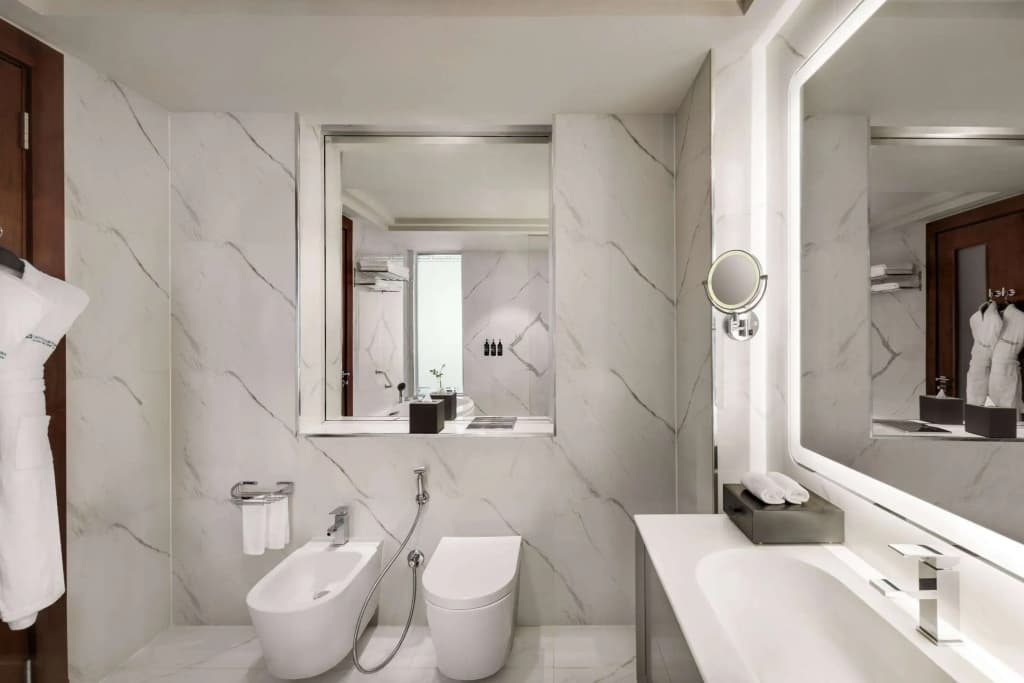 Wyndham Grand Doha West Bay Beach - photo 9