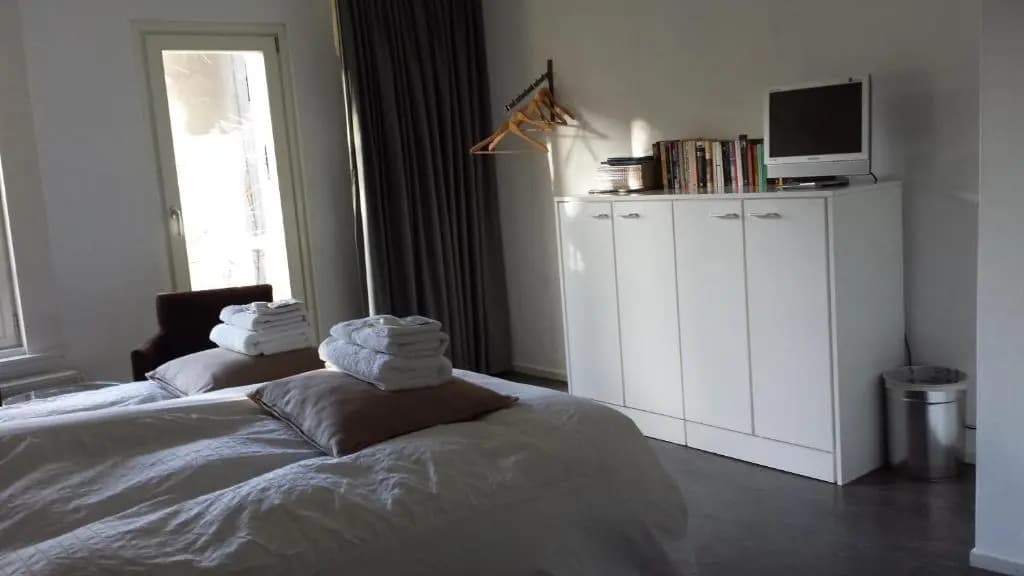 Bed & Breakfast WestViolet - photo 3