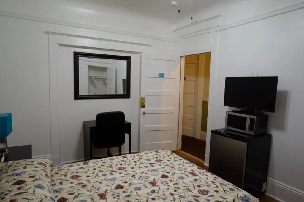 Cable Car Hotel - photo 4