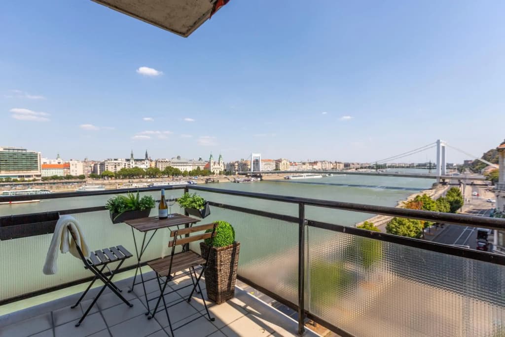 Luxury Residence with a Beautiful view for the Danube River - photo 7