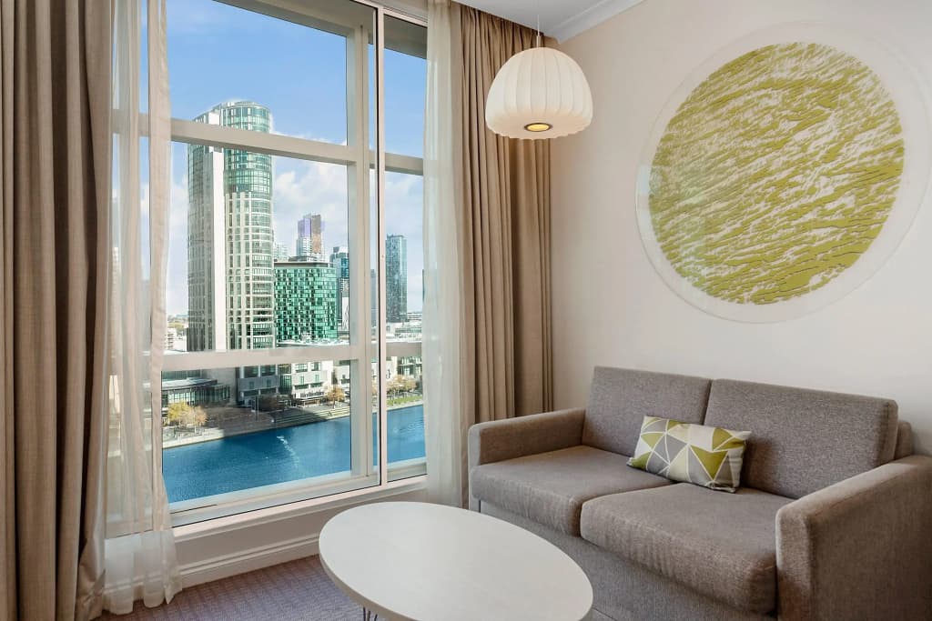 Clarion Suites Gateway - photo 8