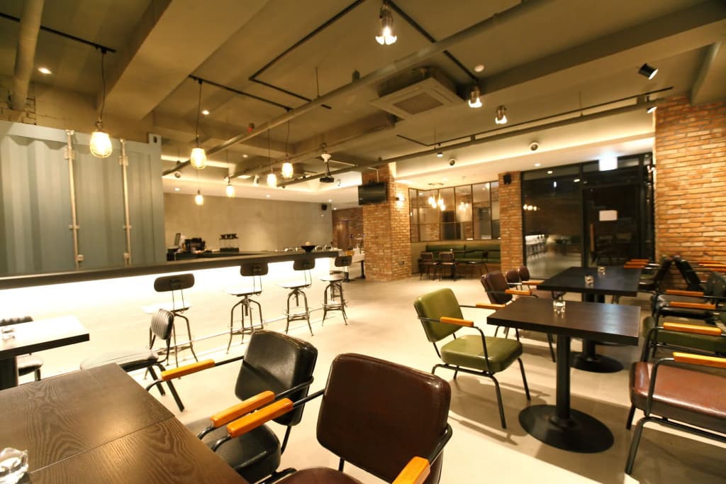 Bricks Hotel - photo 13
