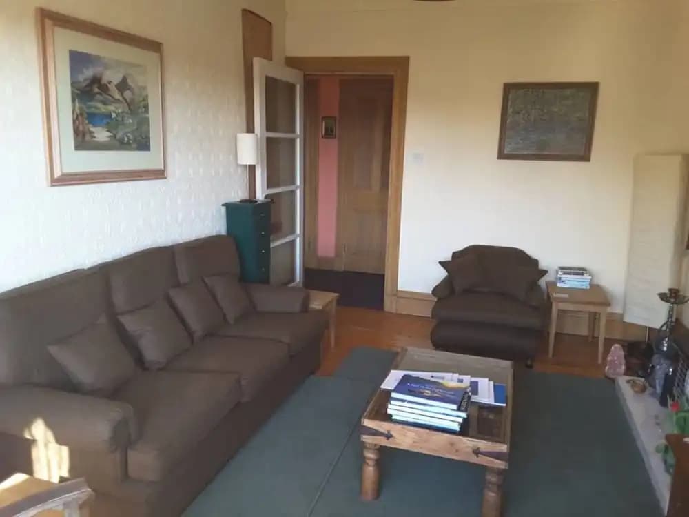 2 Bedroom Flat With Great Views - photo 2