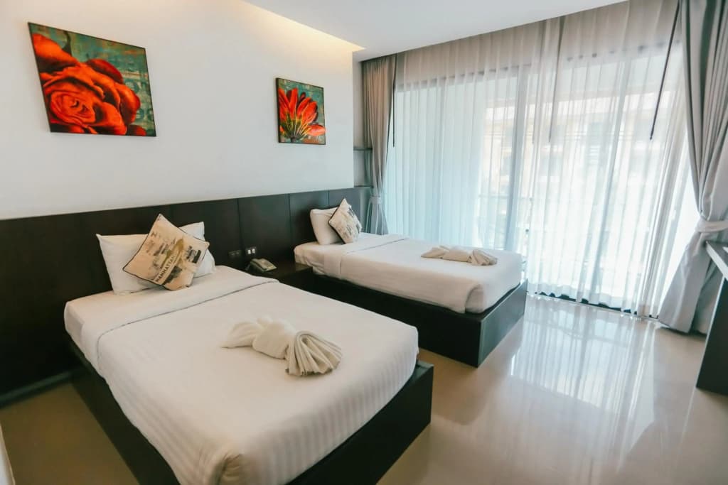 Phranang Place Hotel - photo 4