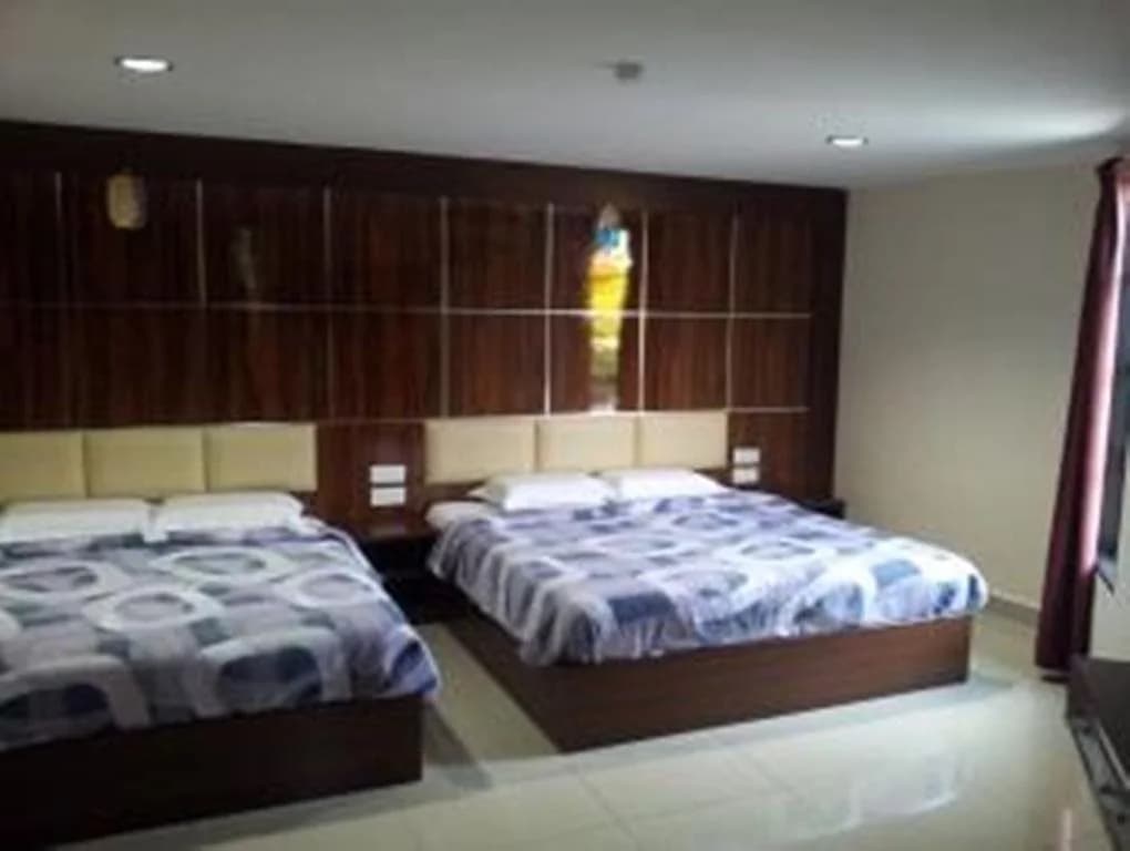 Admiral Hotel - photo 4