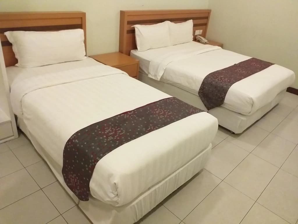 Transit Hotel - photo 2