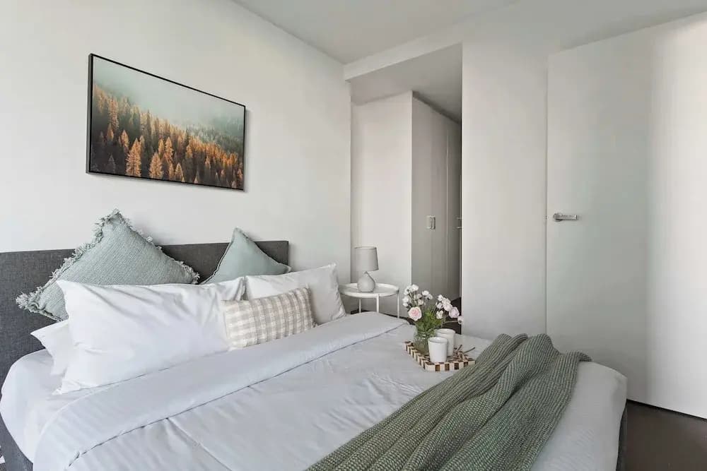 Chic 1BR Apt Near Southern Cross - photo 2
