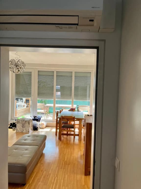 Dachgeschosswohnung mit kostenlosem Parkplatz ! - photo 2