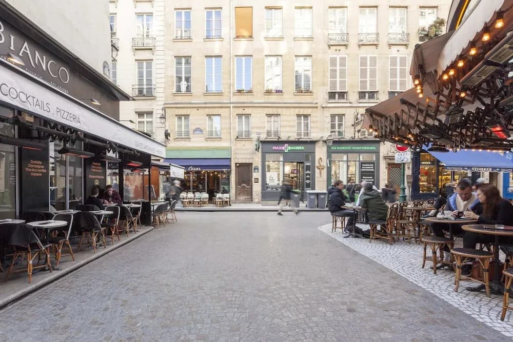 Super Cozy Home for up to 4 Guests in Les Halles - photo 11