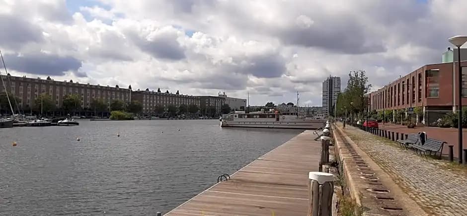 Waterfront Studio - photo 12