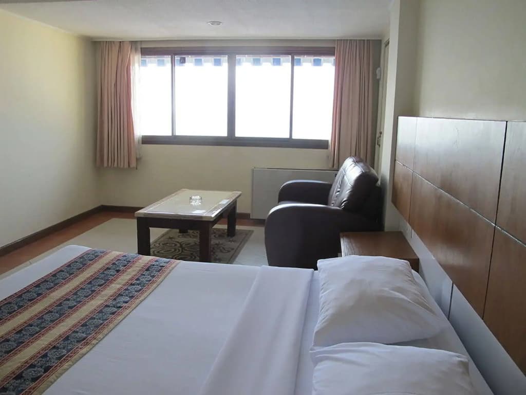 Diamond Beach Hotel - photo 2