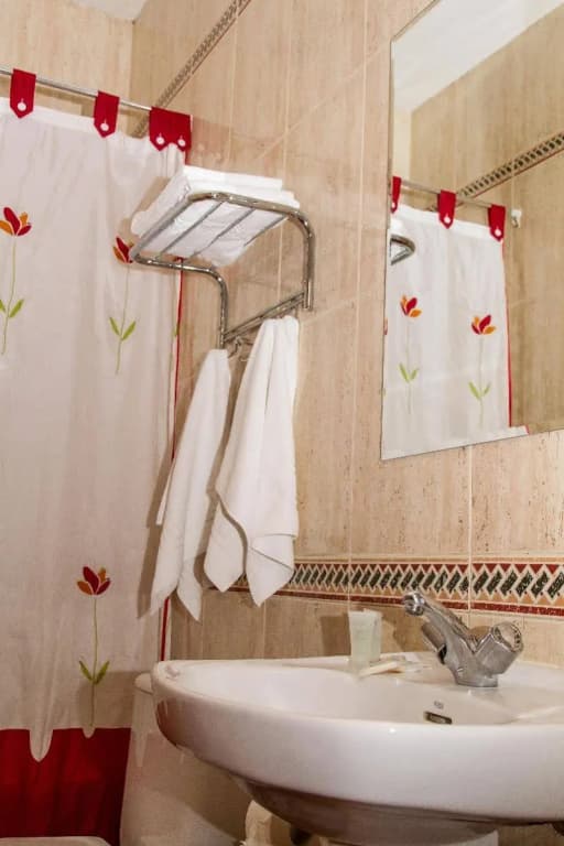 Hostal Marlasca - photo 8