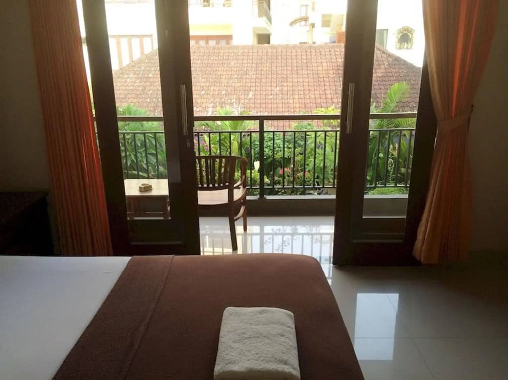 Waringin Home Stay - photo 8