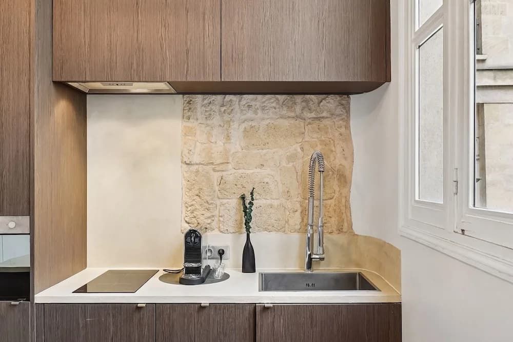 Elegant 1BR near Notre-Dame Cathedral - photo 15