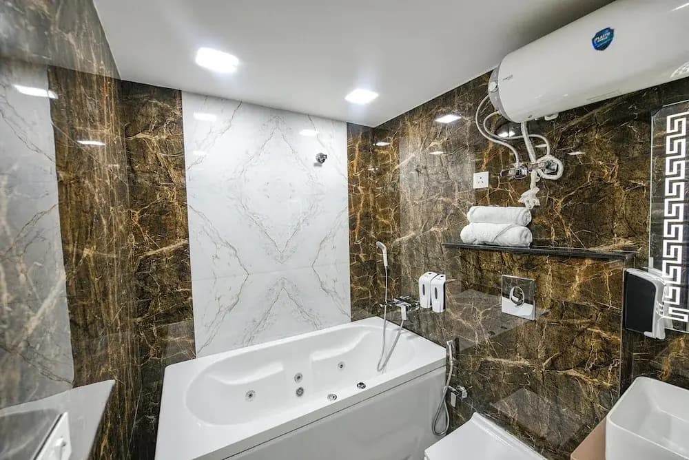 Fabhotel Grand Palazzo - photo 10