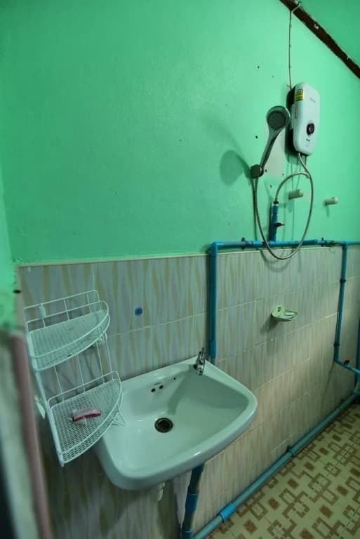 Lanta Danai Guesthouse - photo 9