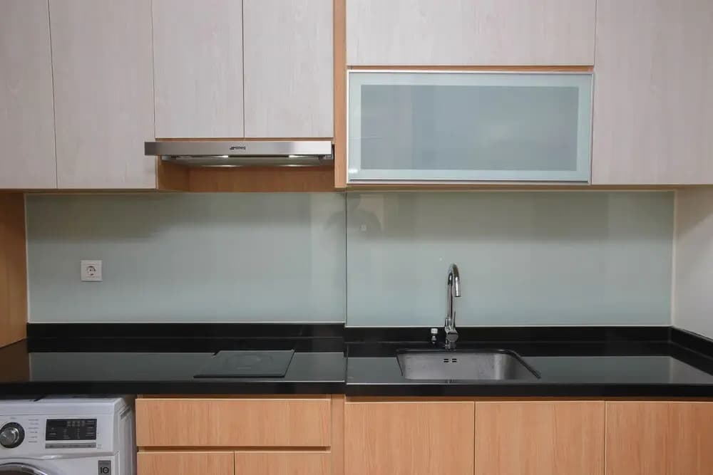Spacious and Nice Studio at Menteng Park Apartment - photo 11