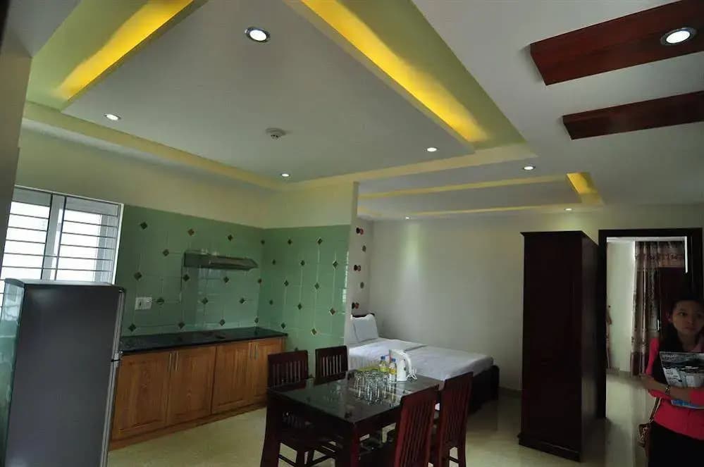 Red Rose Mallow Hotel - photo 16