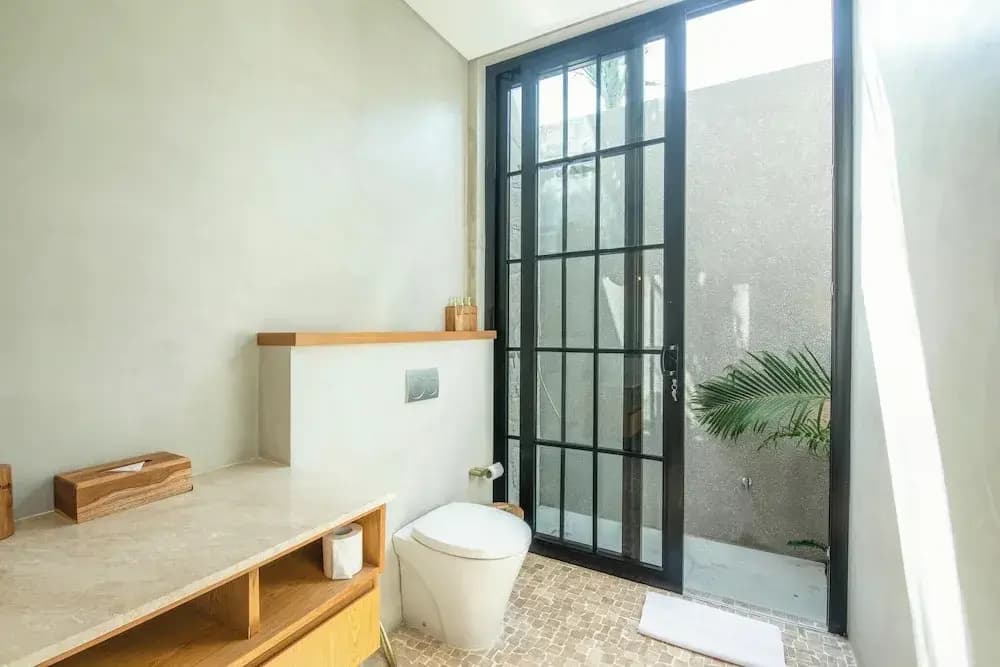 Stylish 5BR Boho Hideaway, 5 Min From Bingin Beach - photo 4