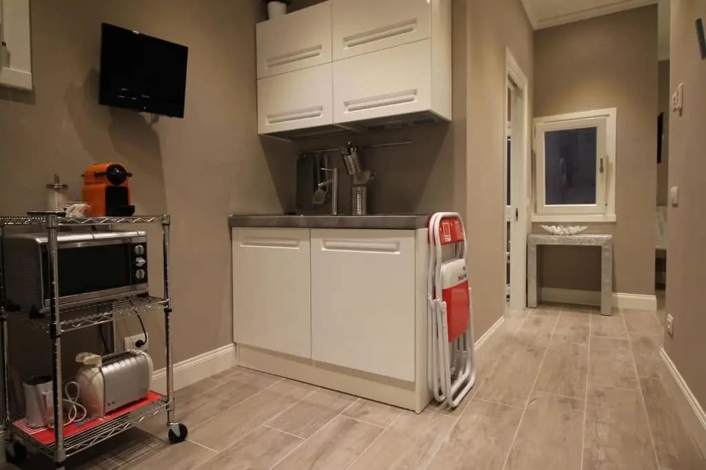 Bell Tower Studio Apartment - photo 13