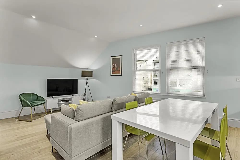 Superb Clapham Duplex - photo 10