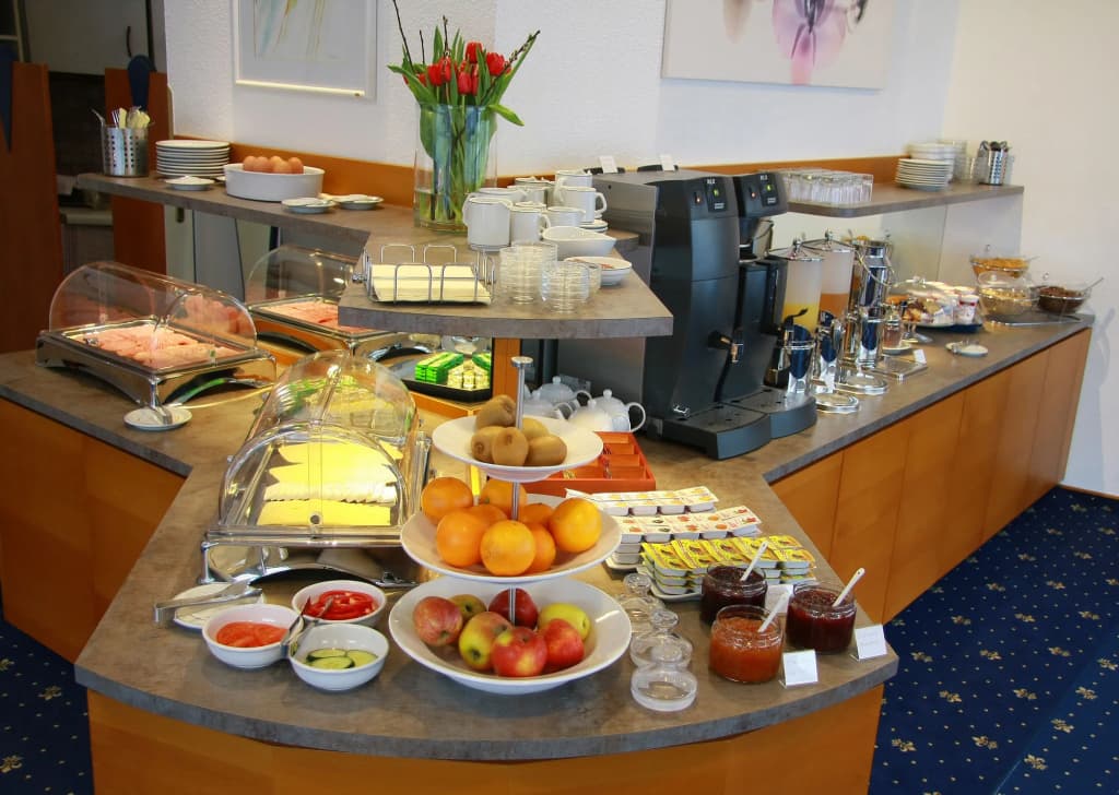 The Weekend Hotel - photo 11