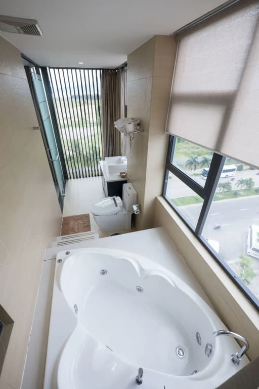 Azumaya Hotel Da Nang - photo 9