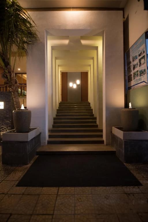 Tokyo Boutique Front Beach Hotel - photo 15