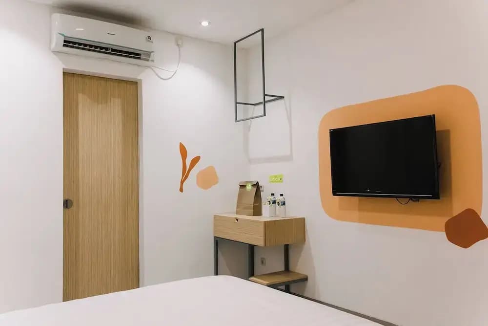 Hotel Sanctuary Slipi - photo 2