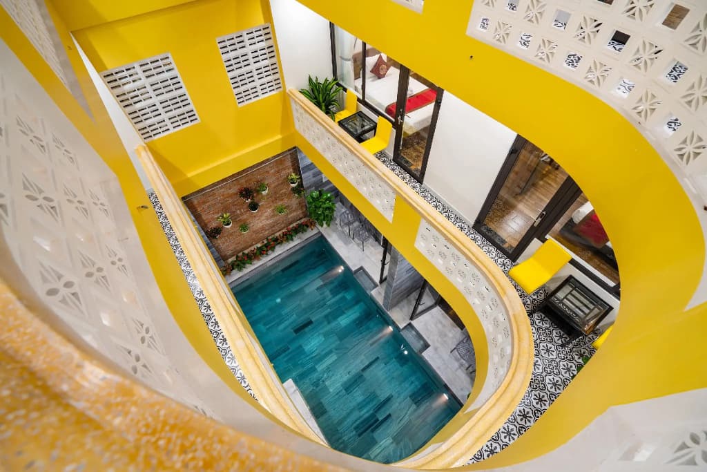 The Lit Villa - photo 16