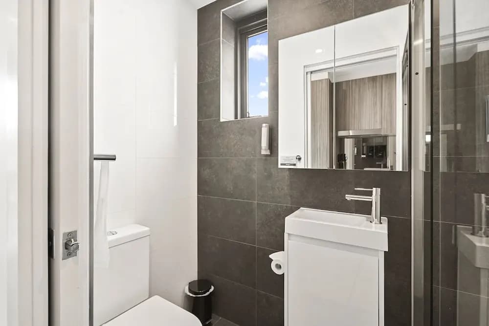 Coogee Studio Apartments - photo 10