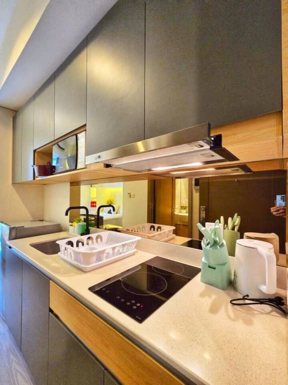 Vastu By SanLiving - 2BR - HubLife Mall - photo 8