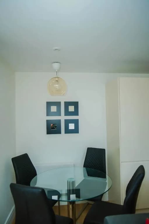 Executive 2 Bed Apartment - photo 12