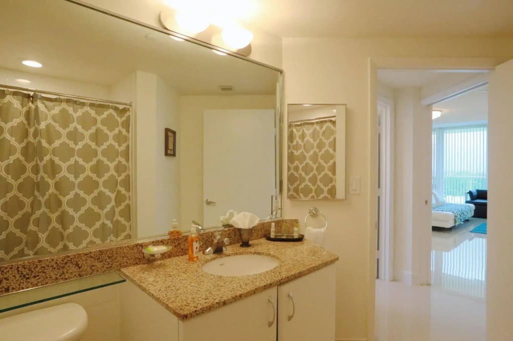 Pelican Residence at One Broadway - photo 8