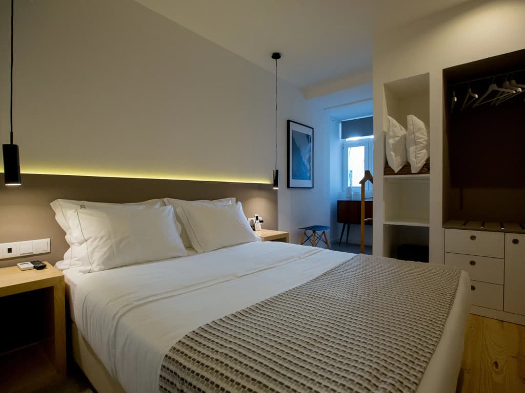 The 8 Downtown Suites - photo 4
