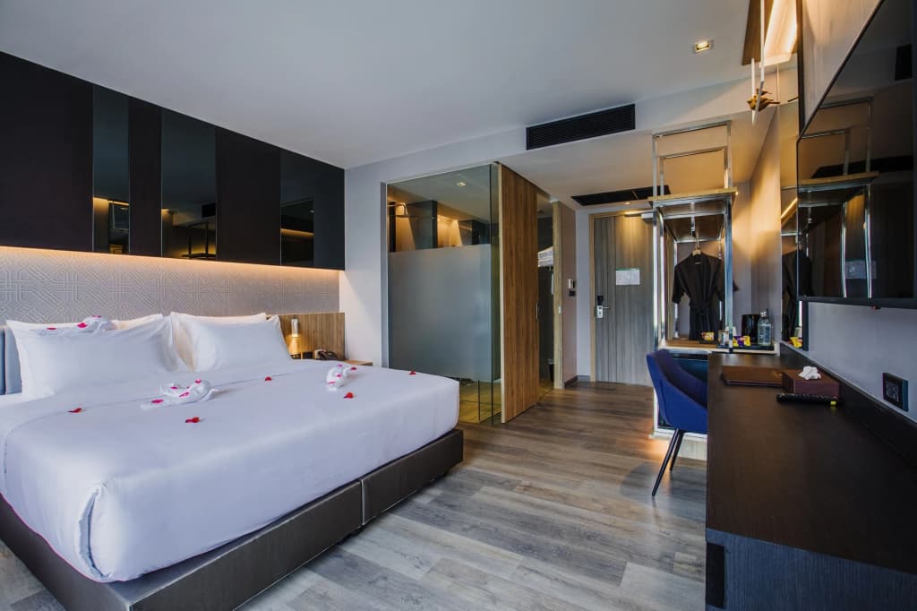 Rak Elegant Hotel Patong - photo 26