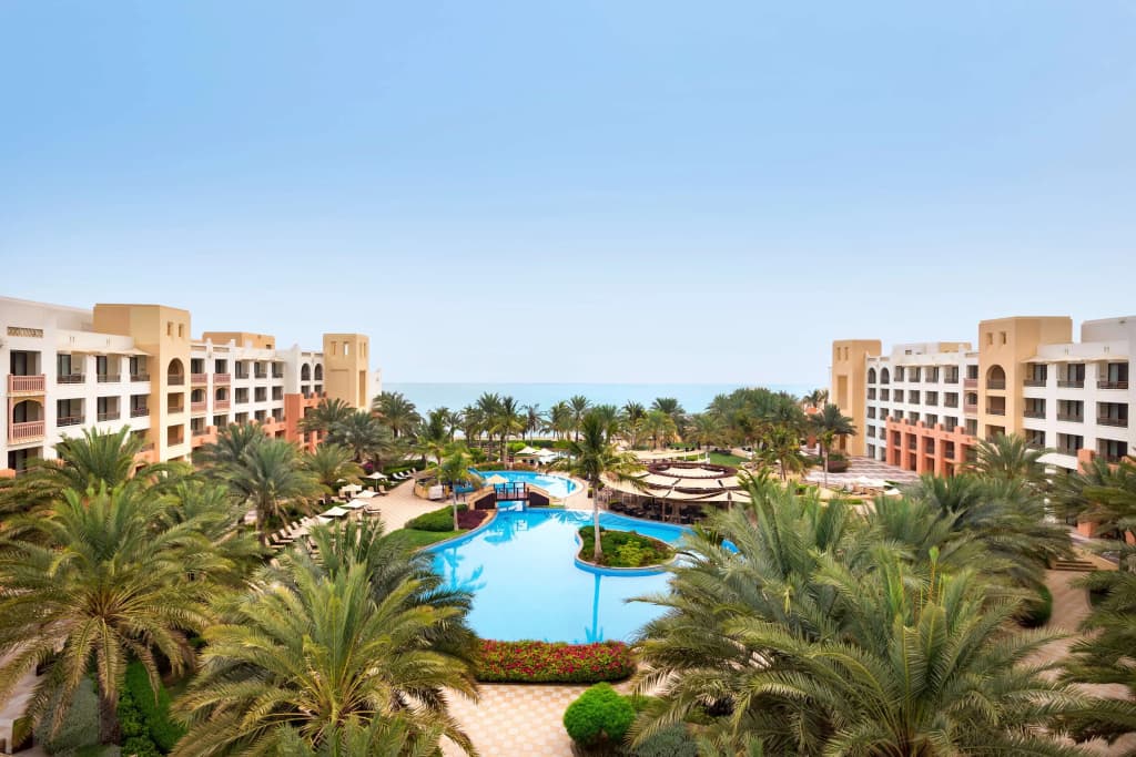 Hilton Muscat Al Bandar - photo 2