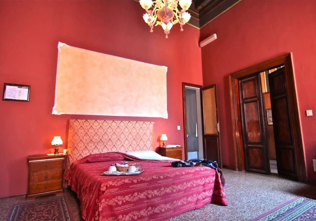 Lion Morosini Palace - photo 6