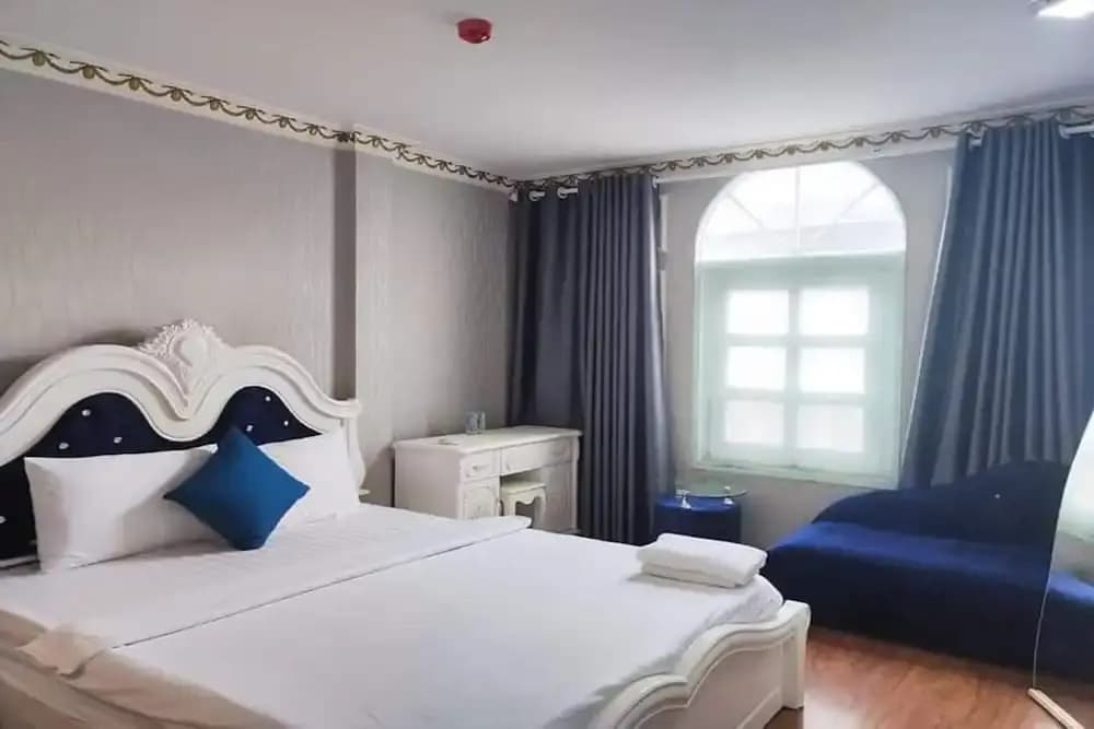 Crowne Bui Vien Hotel - photo 14